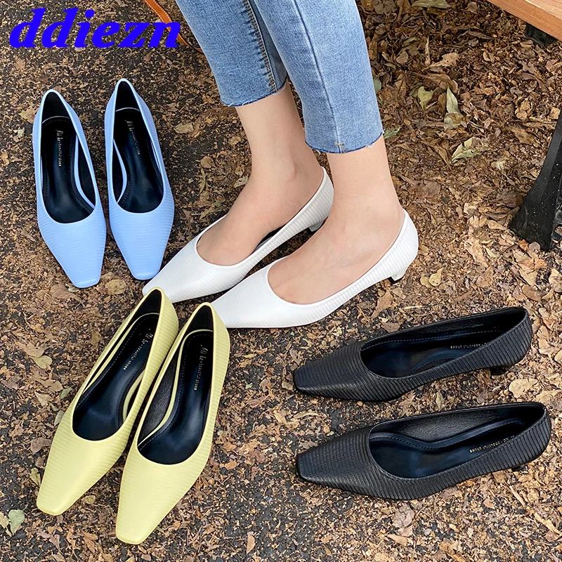 

Туфли-лодочки женские на низком каблуке, модные сандалии с квадратным носком, повседневные уличные тапочки, странный стиль, весна-лето 2023