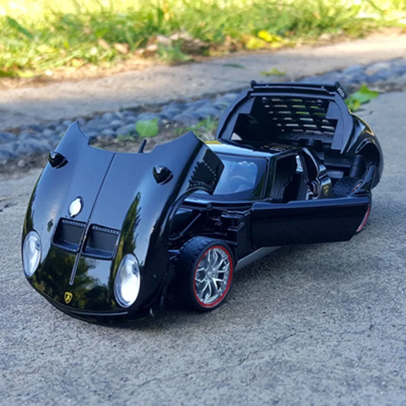 1:32 Модель автомобиля Miura из сплава Classic Car Diecasts Metal Toy Retro Sports Sound and Light Collection Simulation Kids Gift