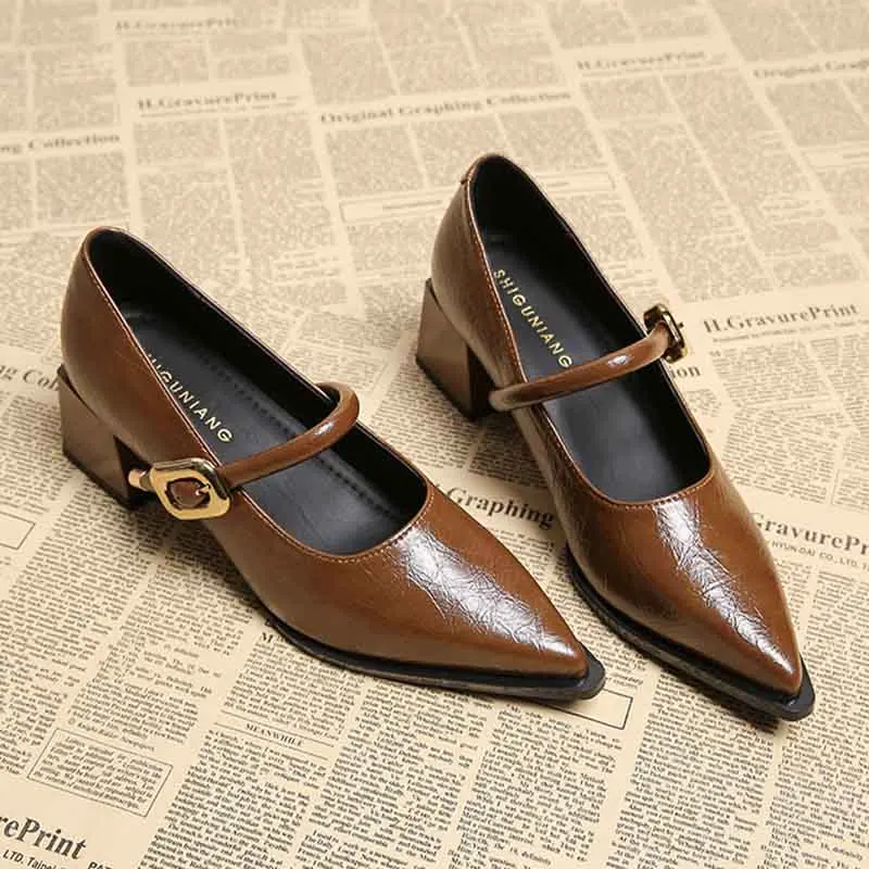 Элегантная женская обувь на высоком каблуке босоножки массивном мелком лето 2024