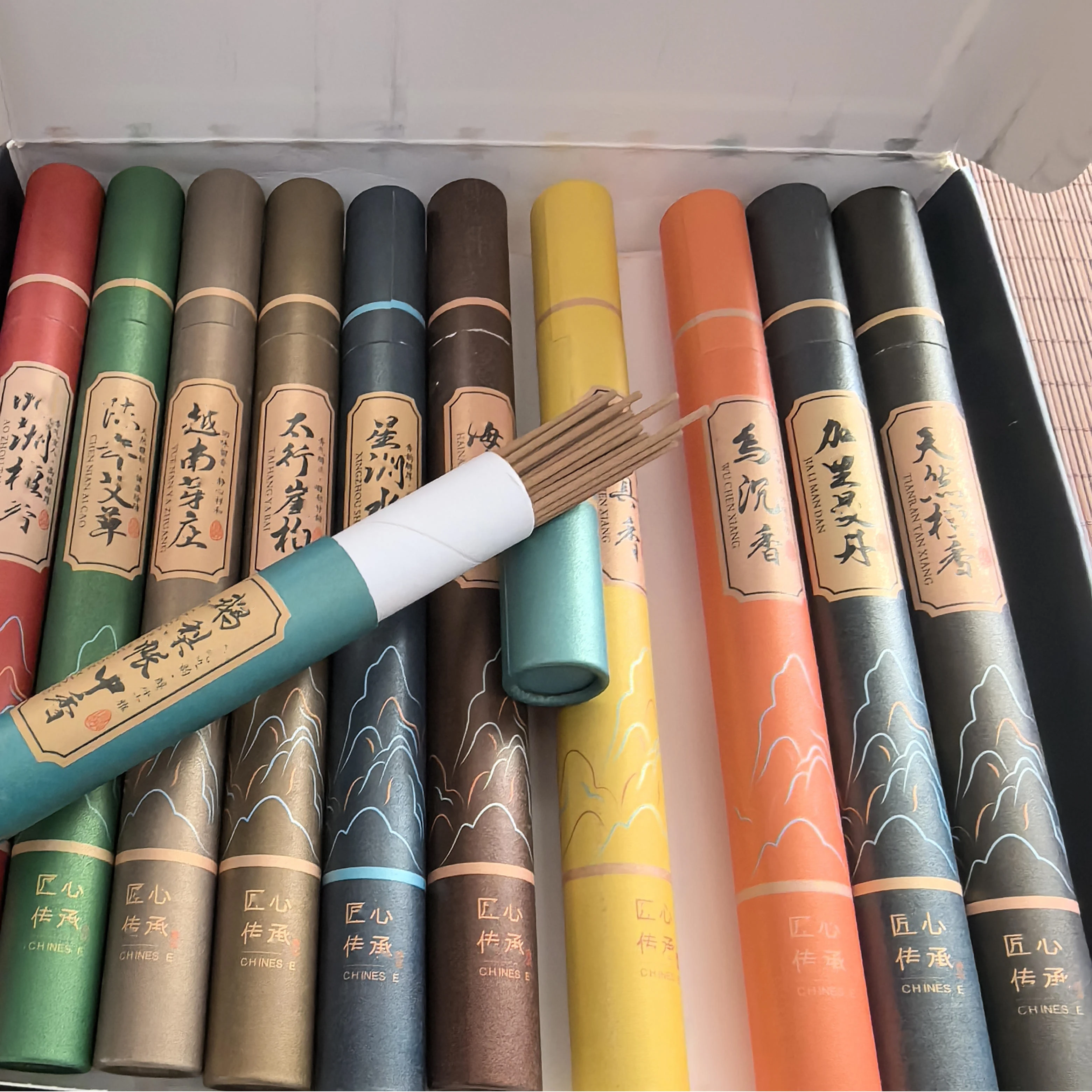 Натуральные благовония из сандалового дерева для медитации и приема гостей