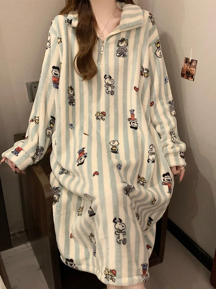 Фланелевая ночная рубашка на осень и зиму 2024 женская с длинными рукавами