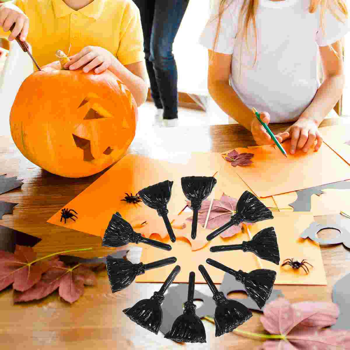 

Broom Hanging Witches Broomstick Prop Resin Paster Embellishment Accessories for Craft Jewelry Making 10pcs