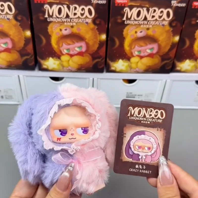 Фото НОВИНКА! Оригинальная серия TOYCITY New Monboo: плюшевые игрушки-сюрпризы, модные милые плюшевые куклы, брелоки для сумок, подарок для женщин. №3