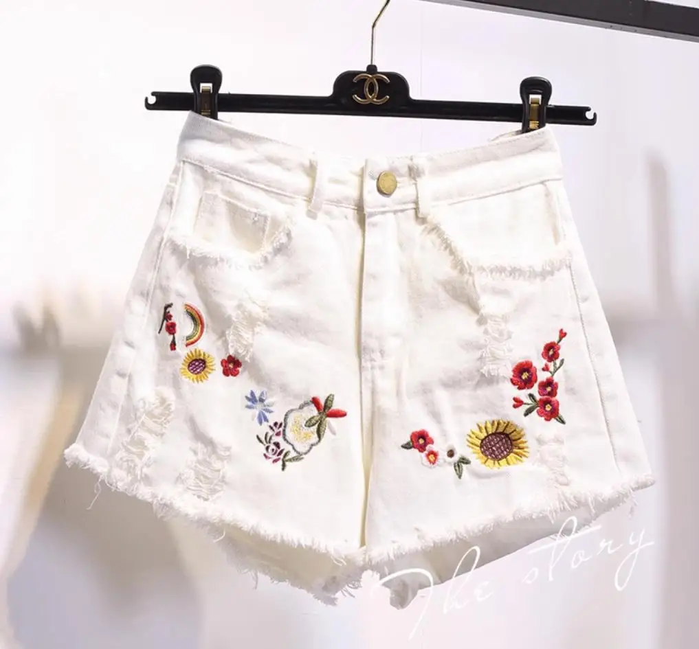 2023 New Summer Embroidered Biker Denim Shorts Womens Clothing High Waist Large Size Slim A-line Wide Leg Hot Shorts Pants AC318