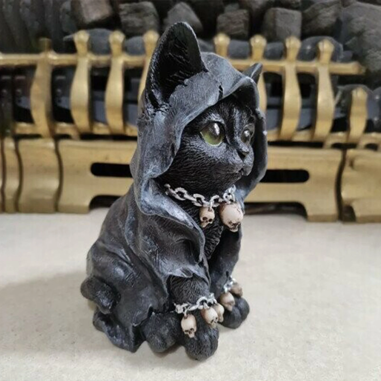 

Resin Black Cat with Cloak Statue Cute Kitty with Skull Necklace Cat Figurine Ornaments for Home Cawaii Decoration for Bedroom