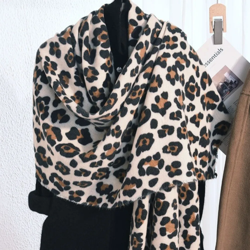 Мягкий шарф с кисточками и леопардовым принтом шерстяной плюшевый платок