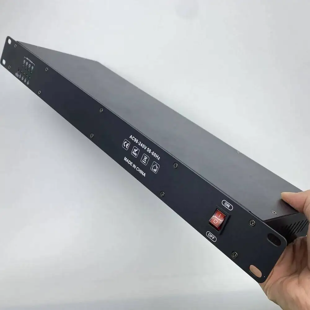 Фото 8-полосный распределитель DMX512, 8-канальный разветвитель DMX, усилитель сигнала, электрическая изоляция, разъем XLR для светодиодного контроллера сценического освещения №4