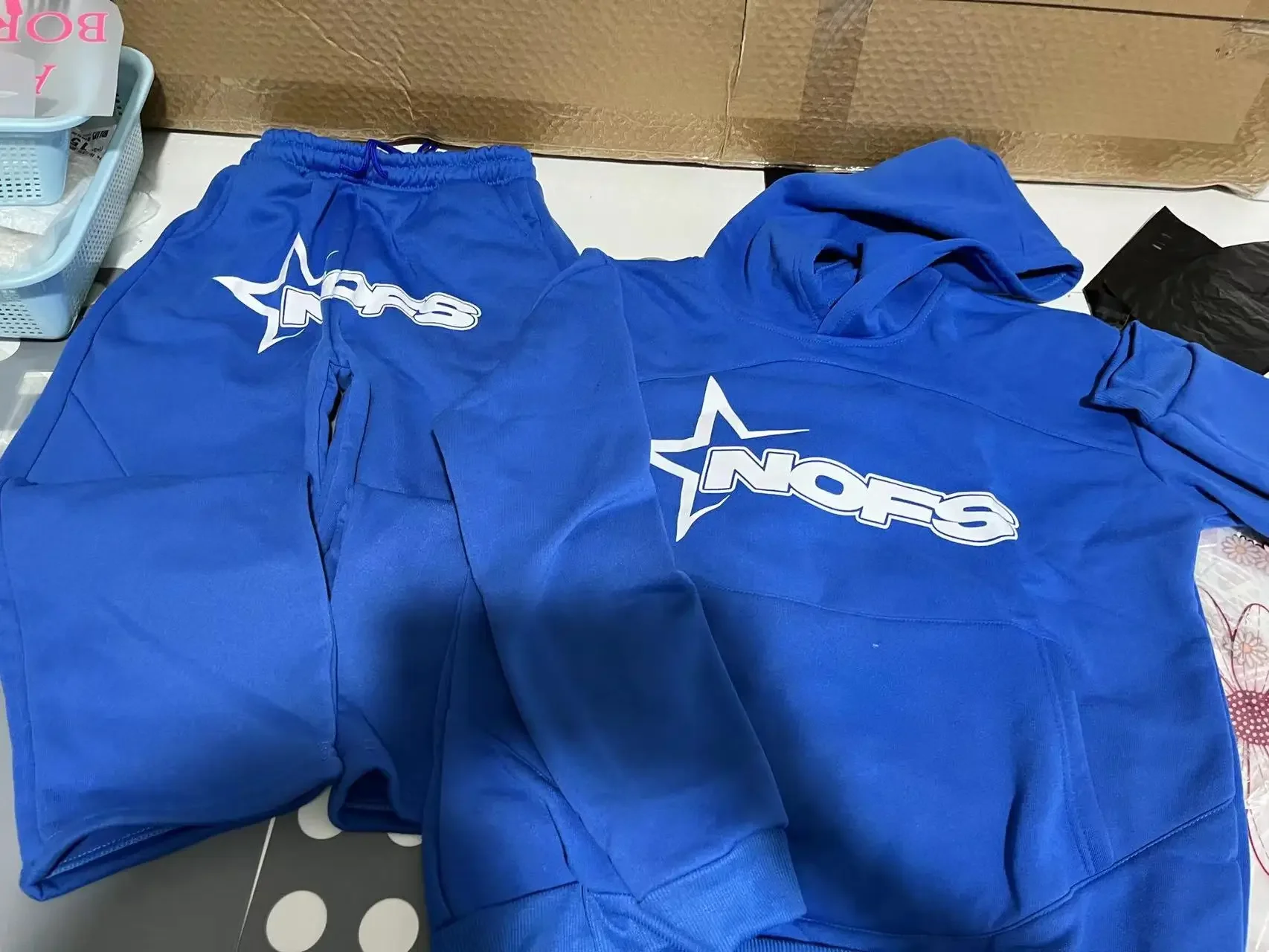 Рисунок 6 - Спортивный костюм Nofs мужской с капюшоном