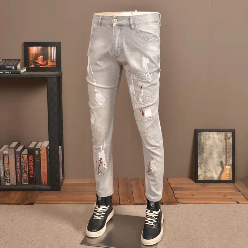 Рисунок 2 - Уличные модные мужские джинсы в стиле ретро