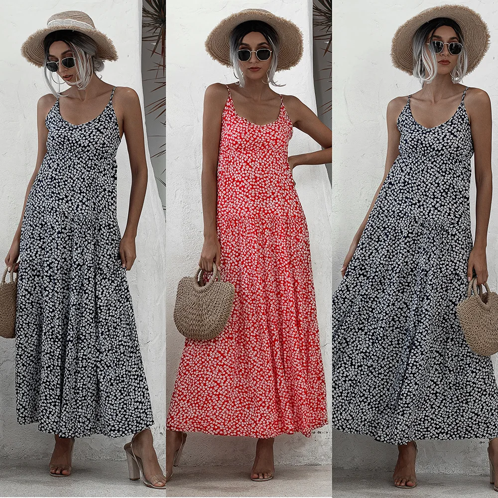 

Женское длинное платье на бретелях-спагетти с V-образным вырезом и принтом