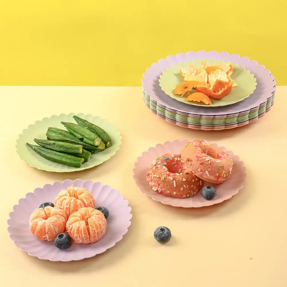 

Round Plastic Food Plate Creative Lace Decor Bright-colored Reusable Food Tray Dessert Tray Snack Dish Cake Plate for Kitchen
