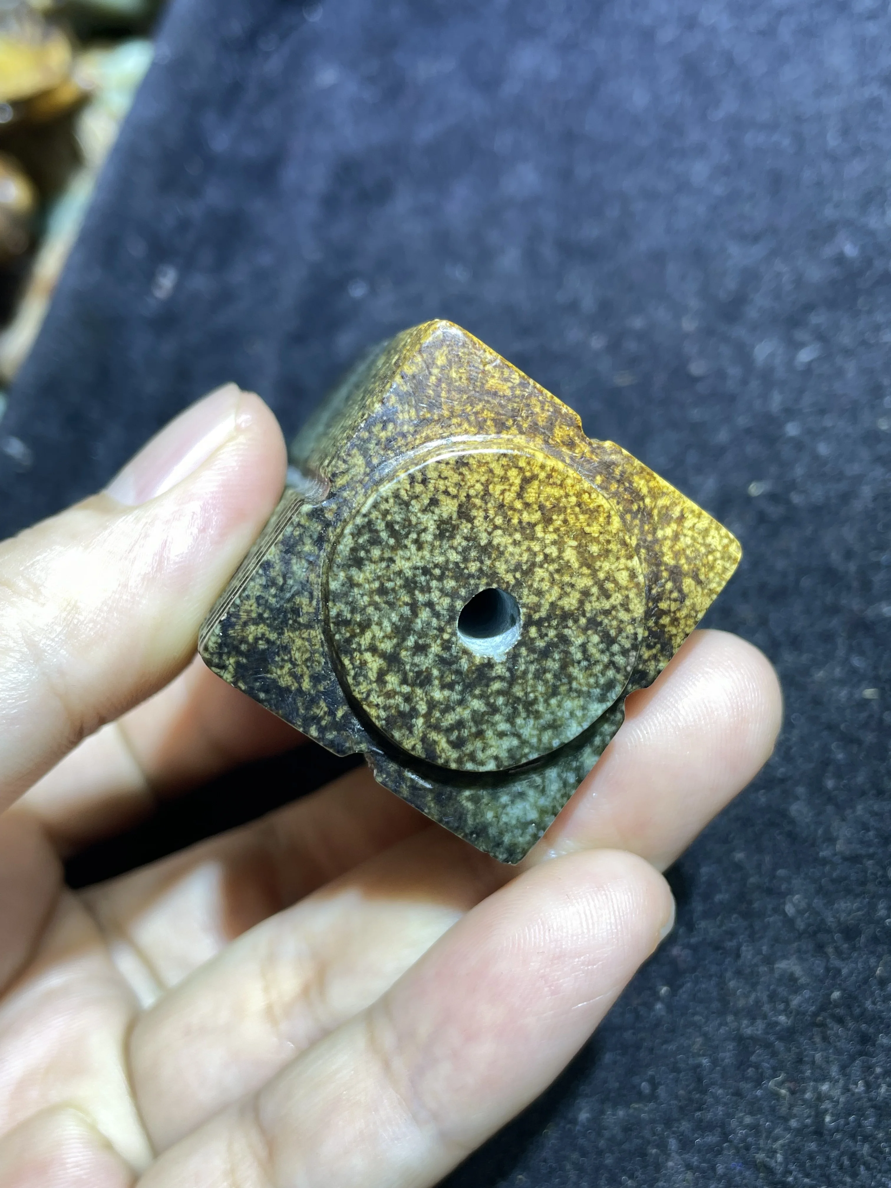 Цельный китайский винтажный Хэтянь нефритовый соединитель Fortune Cong Zong Totem Fengshui