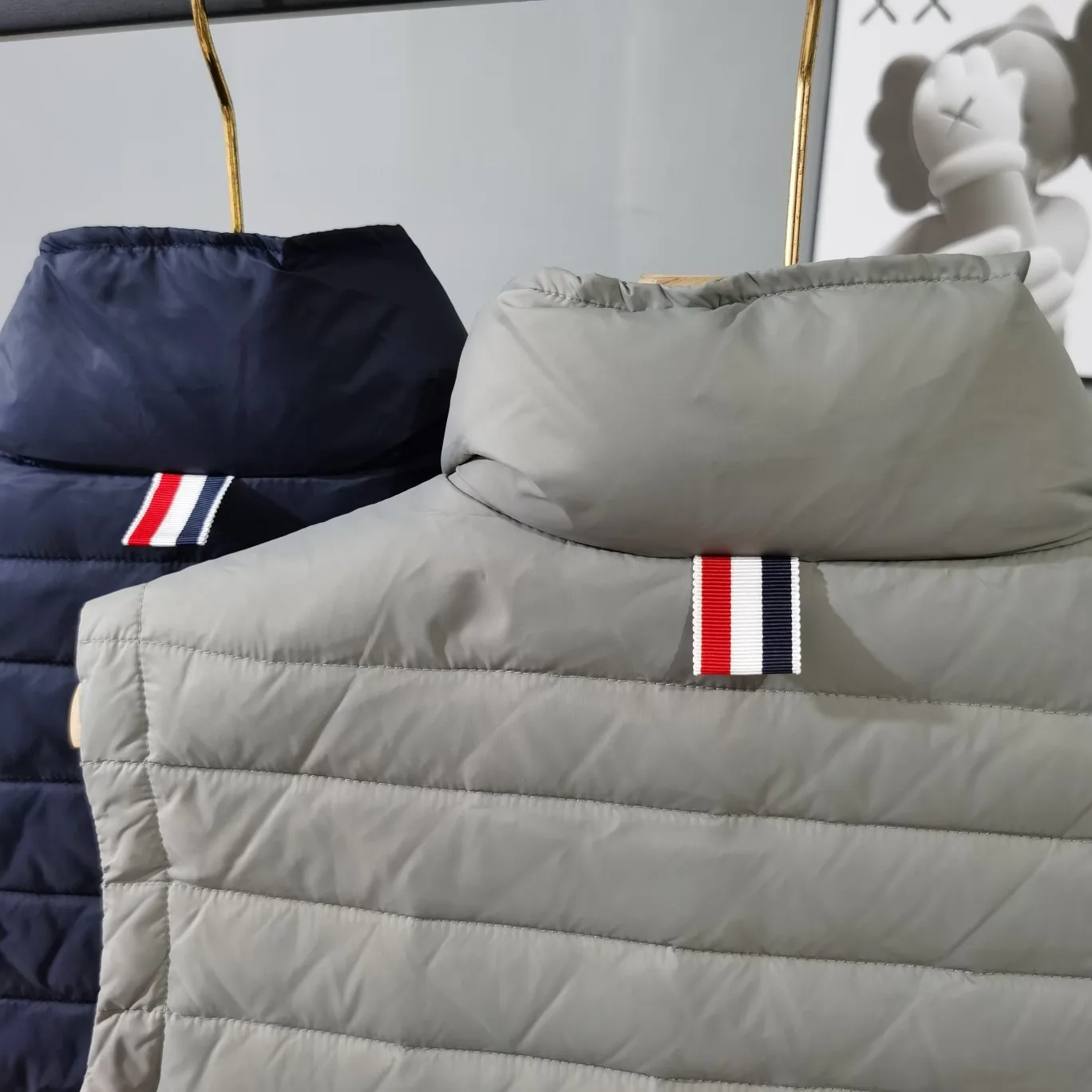 2022 New Autumn Men Down Vest Causal White Duck Down Coat Fashion Brand Style Vests Sleeveless Women Parkas TB THOM Jacket