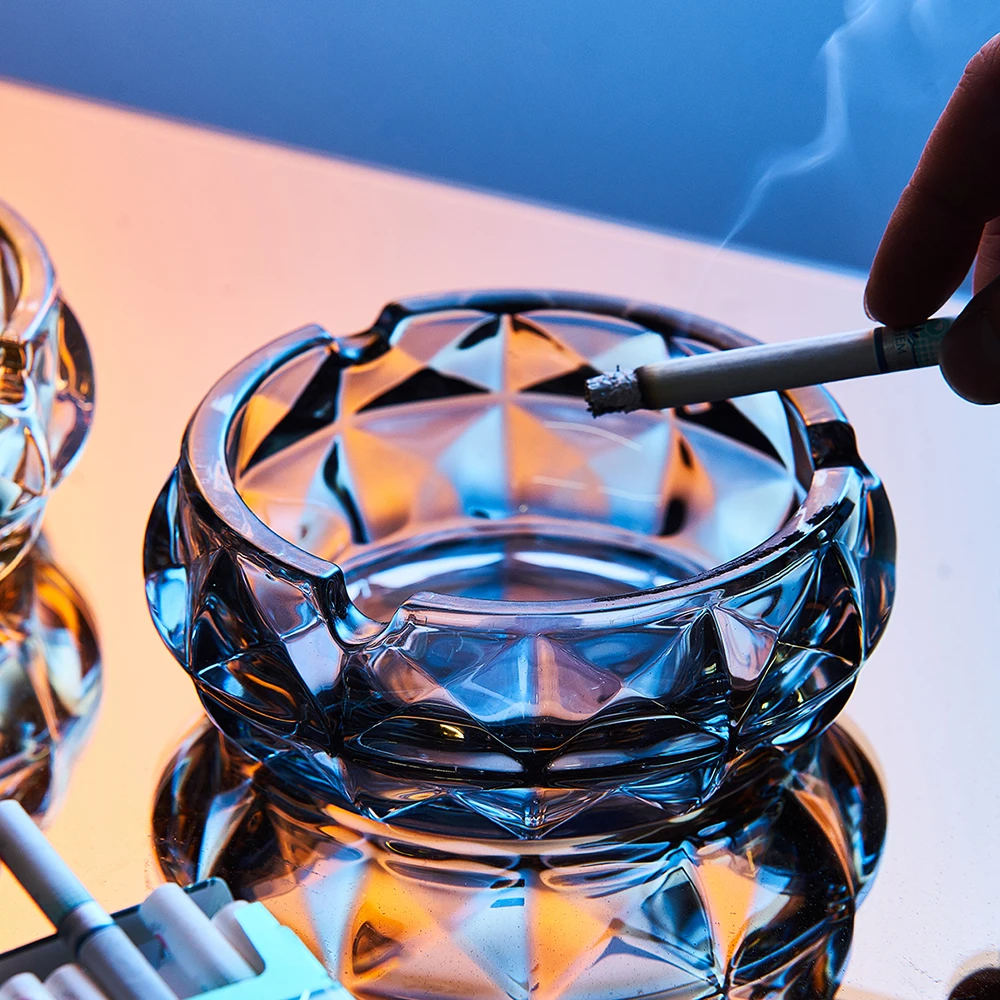 

Популярная домашняя офисная пепельница в скандинавском стиле, Стеклянная Пепельница с кристаллами и бриллиантами, портативная декоративн...