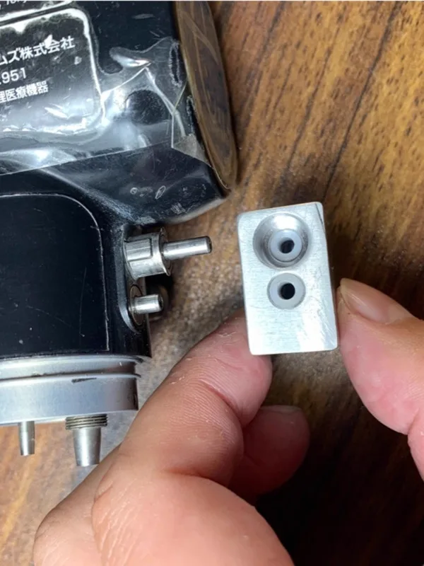 Вилка для очистки желудочно-кишечного зеркала штепсельная водяного пара черный