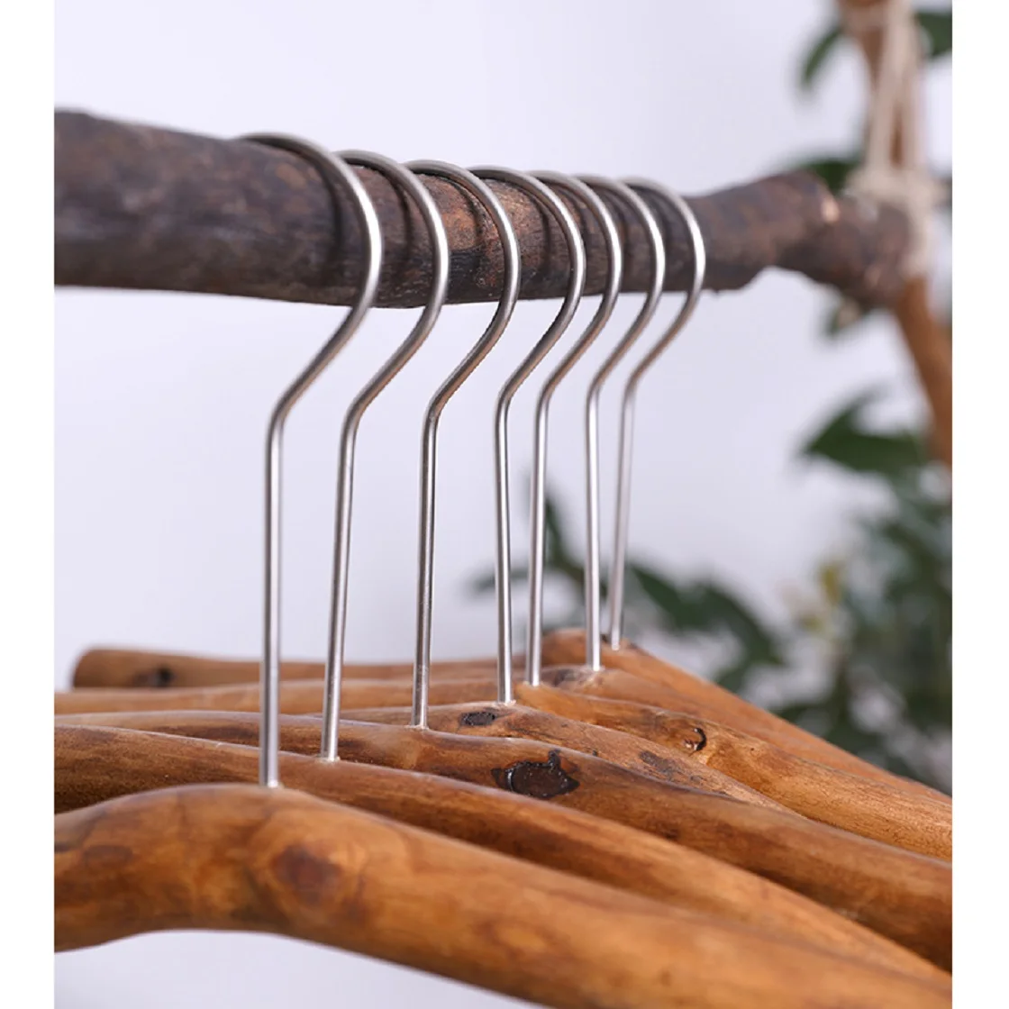 

Original Ecological Branches Solid Wood Clothes Hangers Home Accommodation Clothing Store Wood Creative Clothes Brackets