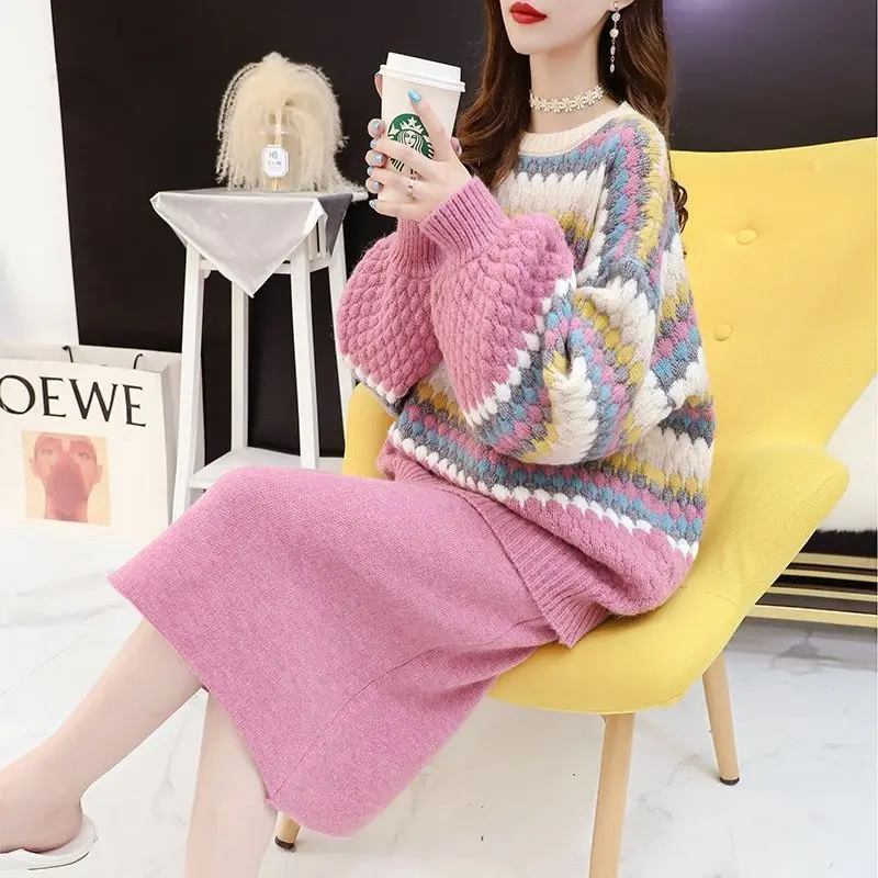 Осень/зима 2024 новый модный профессиональный комплект полуюбка + вязаный свитер с