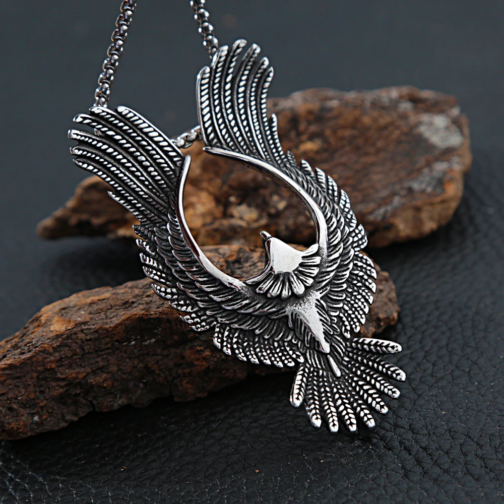 

Vintage Stainless Steel Eagle Pendant Necklace Men Punk Hip Hop Biker Animal Necklace Fashion Jewelry Chain Gift Wholesale