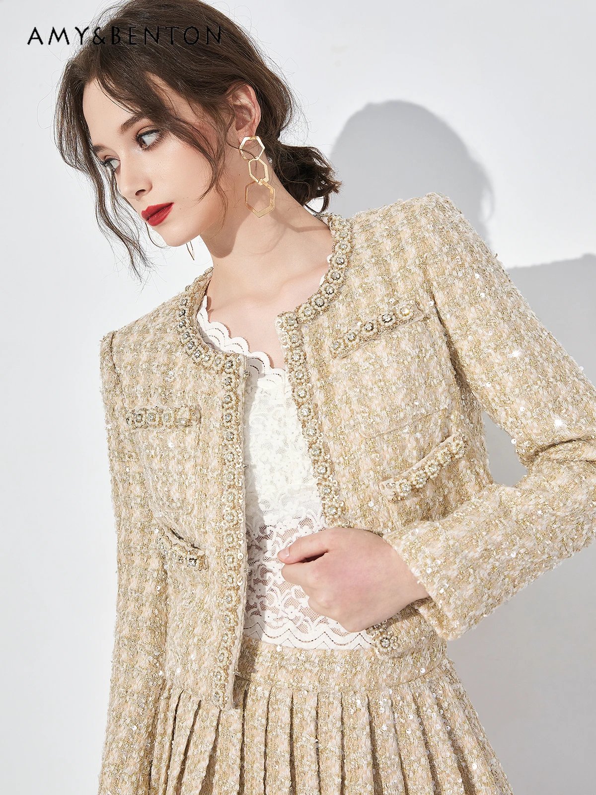 Элегантный твидовый комплект абрикосового цвета из двух предметов с