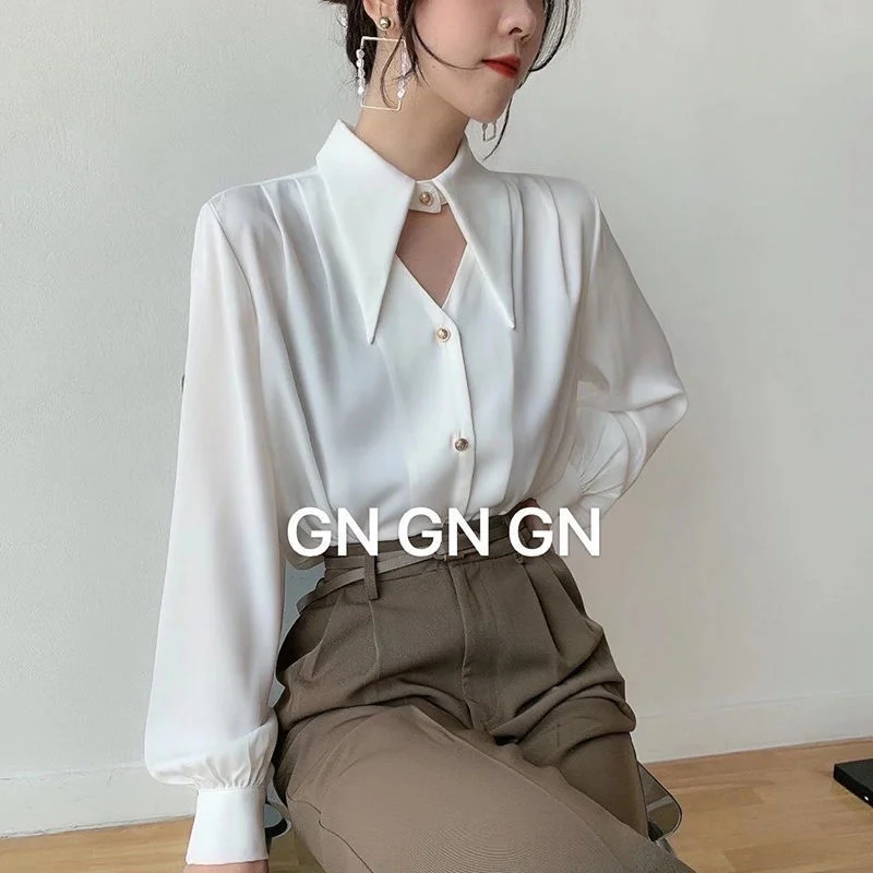 

Button Up Collared Designer Shirt With Hole Women Spring French Bubble Long Sleeve Fashion Tops Kawaii Clothes White Blouse