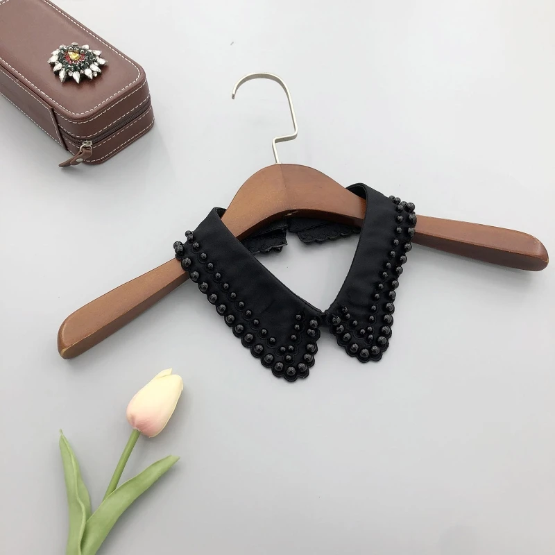 Рисунок 4 - Женская модная блузка с накладным