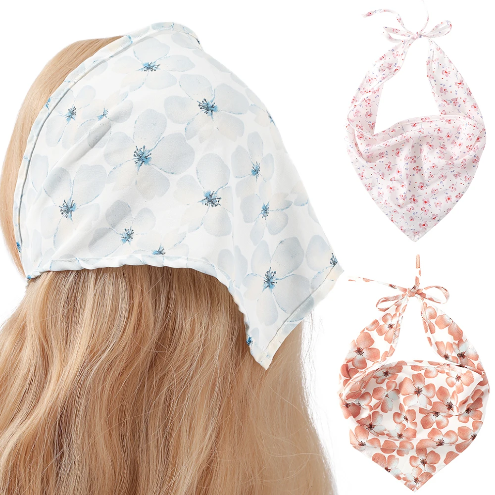 

Molans Triangular Flower Printed Hairband Headscarf Stylish Accessory for Women and Girls Unique Design