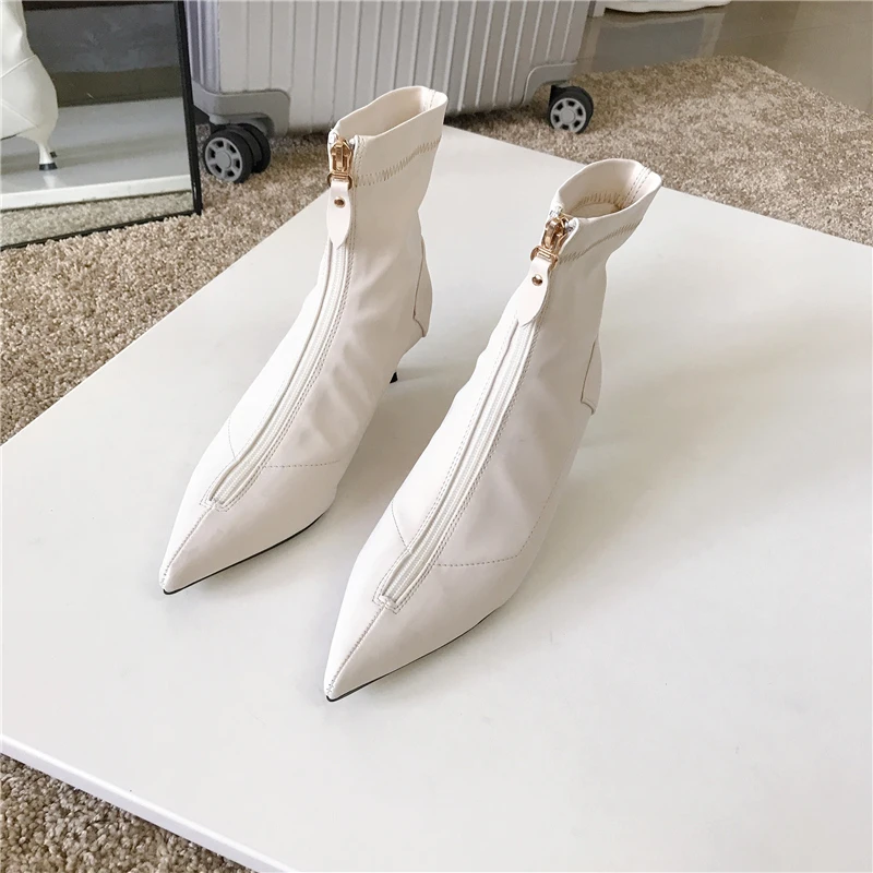 Женские атласные ботильоны с острым носком и молнией спереди дизайнерские