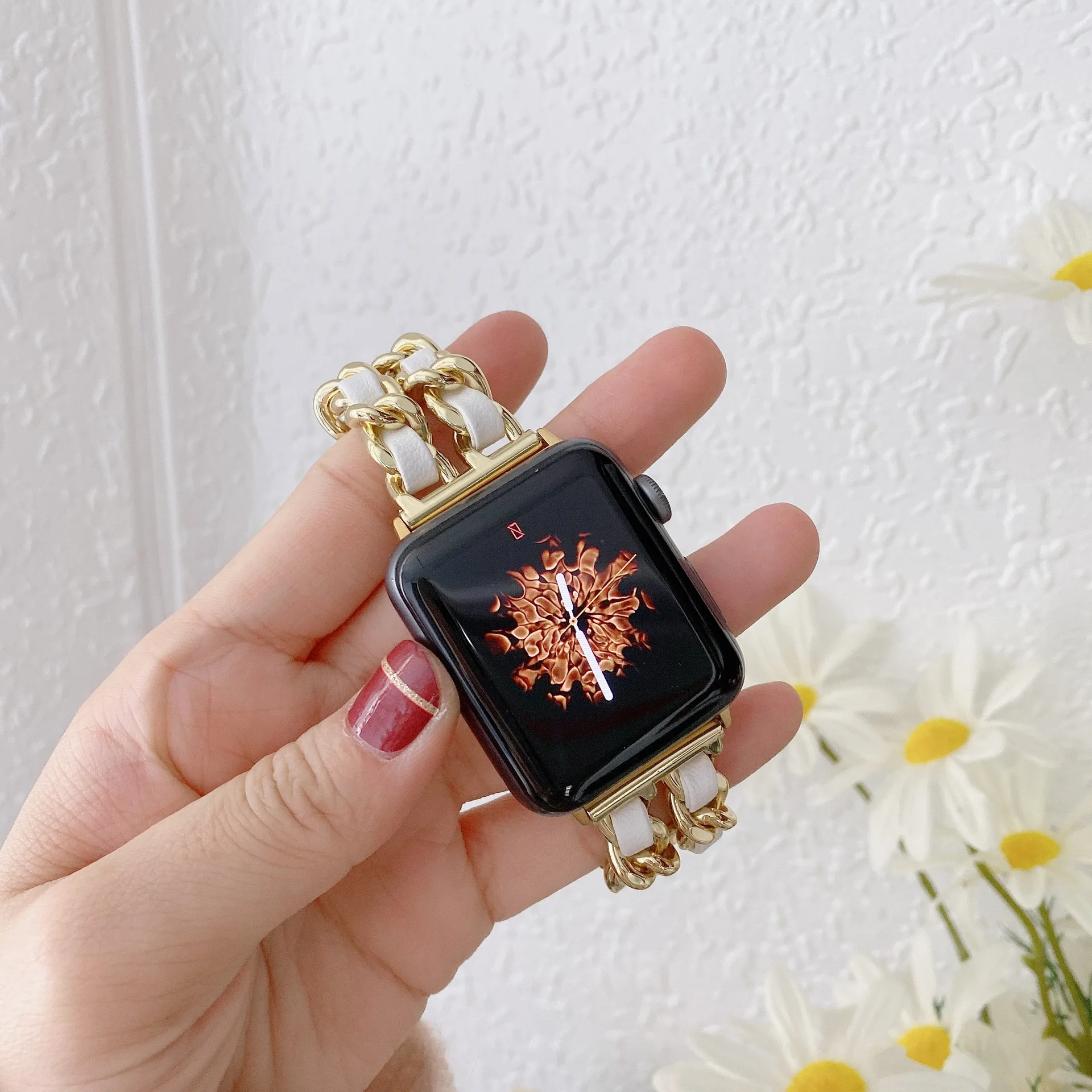 Women Metal Strap for Apple Watch Band 8 Ultra 49mm 7 SE 6 5 4 41mm 45mm 42mm 44/40mm Lady Gold steel Leather Bracelet Wristband