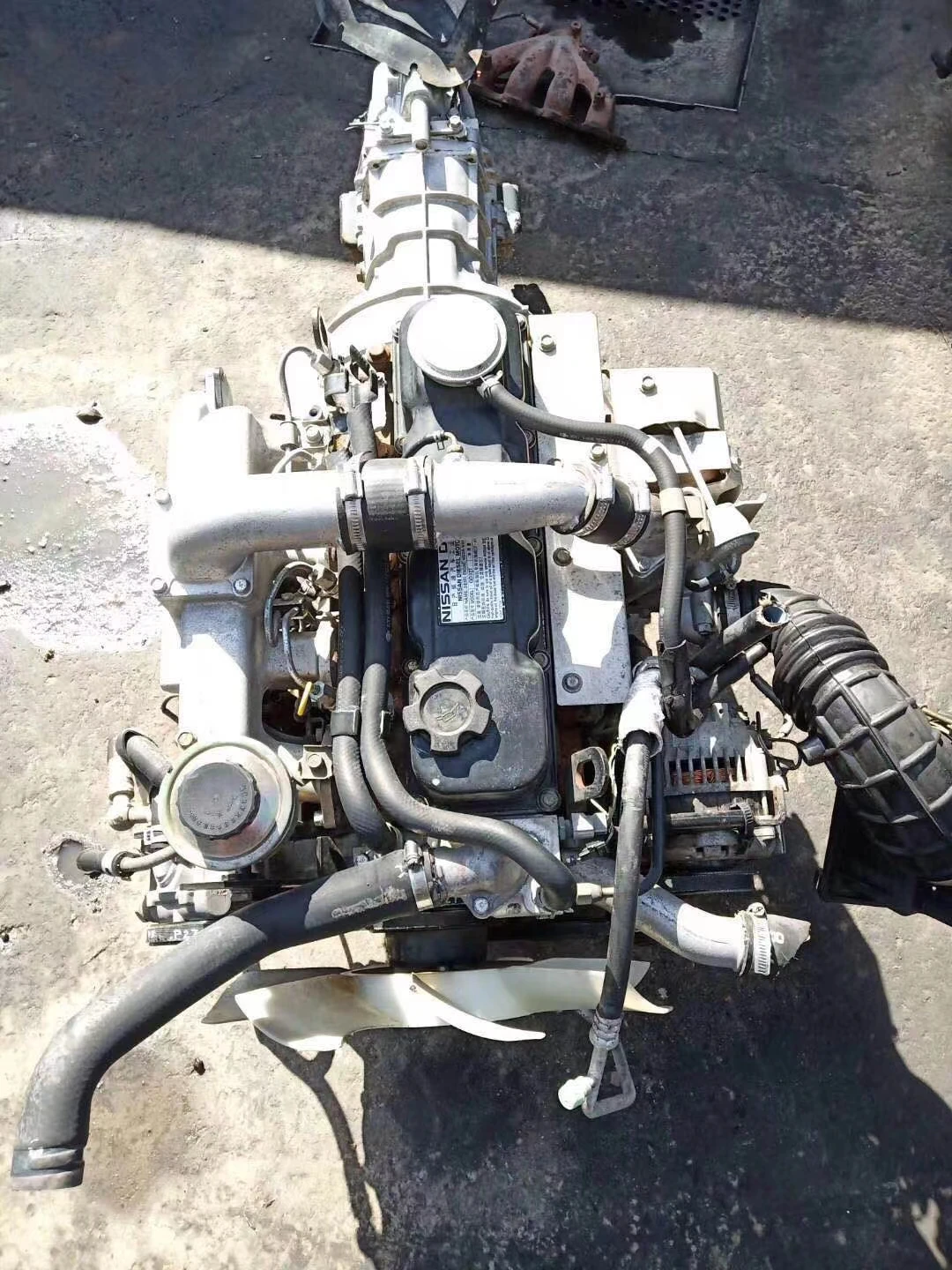 Хорошо используемый оригинальный дизельный двигатель Nissans Qd32 Qd32t с коробкой