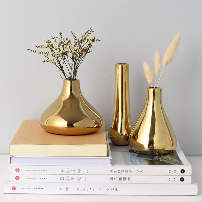 

Nordic Style Ins Light Luxury Golden Ceramic Small Vase Dried Flower Flower Arrangement Desktop Decoration Ornaments