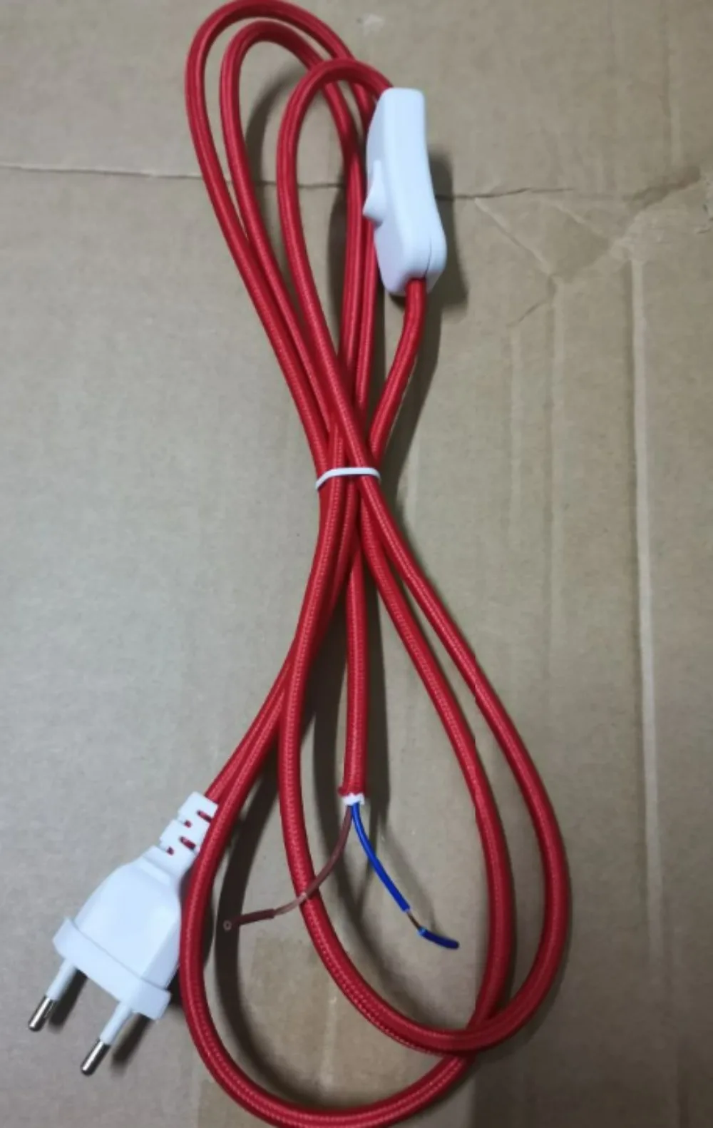 

Сетевой кабель 220-250В с выключателем Wisdom Tyiumph Shop