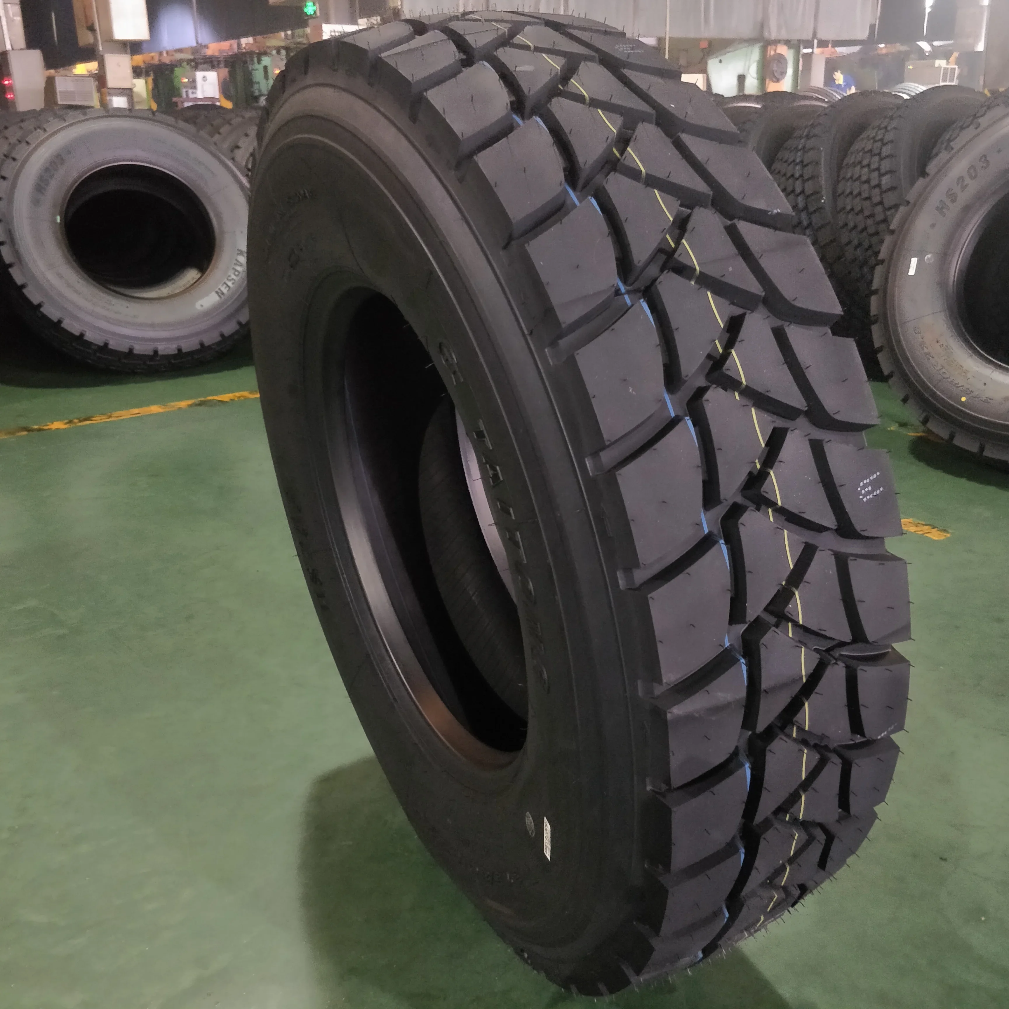 Купить шины прямо из Китая грузовые 13R22.5-18pr HS203 315/80R22.5 295/80R22.5 13R22.5 11R22.5