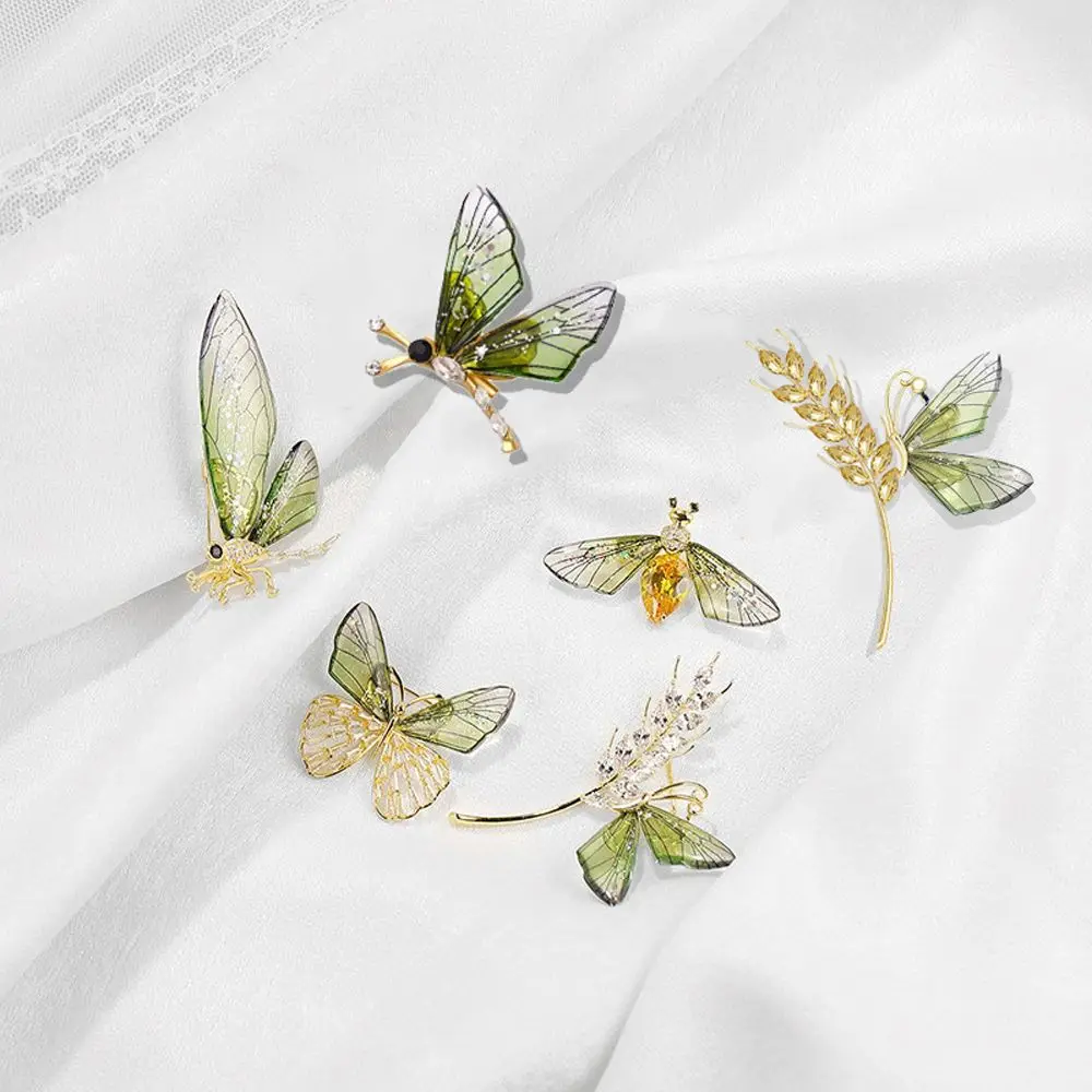 

Elegant Butterfly Dragonfly Crystal Brooches Animal Bee Badge Pin Vintage Zircon Collar Pins Weddings Office Party Jewelry