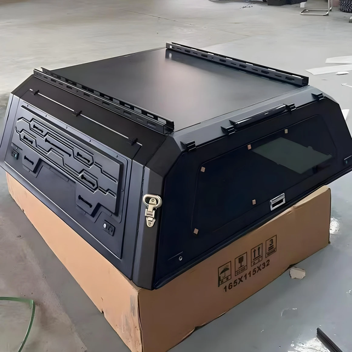 Китайский поставщик устойчивый к ржавчине жесткий навес для защиты от коррозии