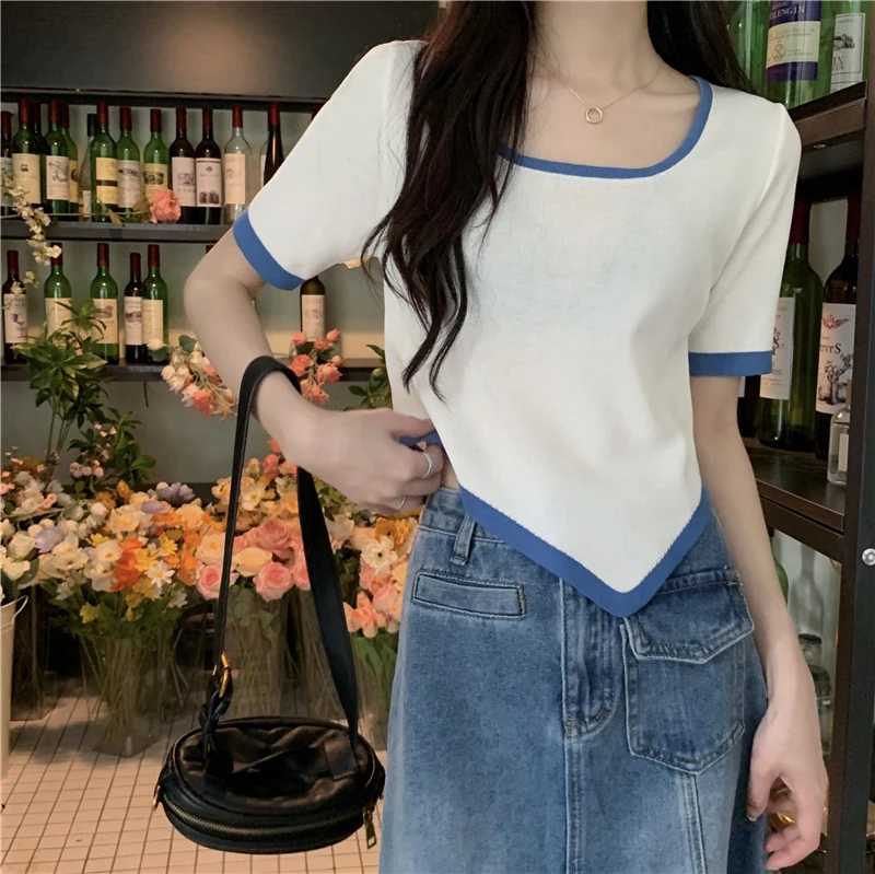 

GG0215 2022 new short sleeved T-shirt women's summer Spice Girl design sense niche color contrast irregular short style