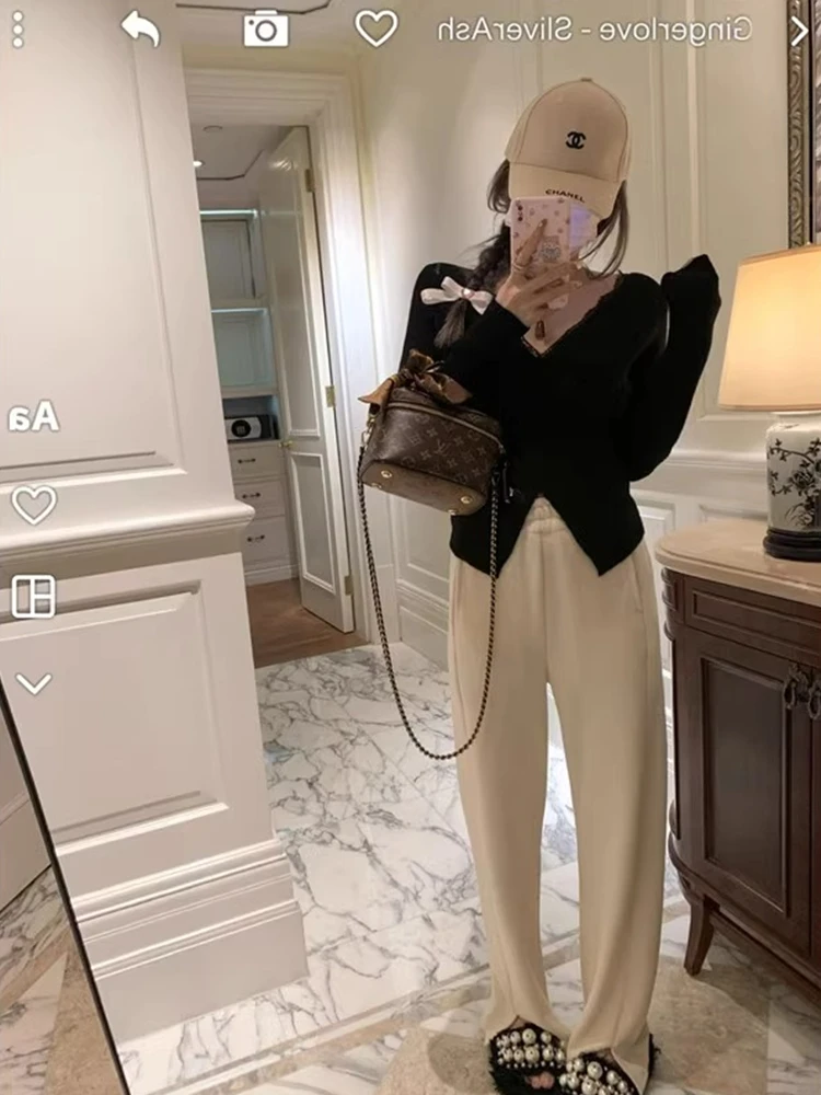 Gentle Atmosphere White V-neck Lace Knitted Bottoming Shirt Women Autumn and Winter Slim fit Sweater Inner wear Graceful Top