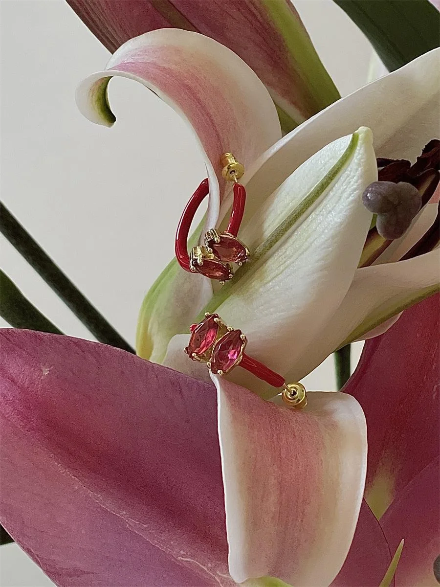 Классический цвет! Розово-зеленые серьги с цирконом контрастного цвета японские