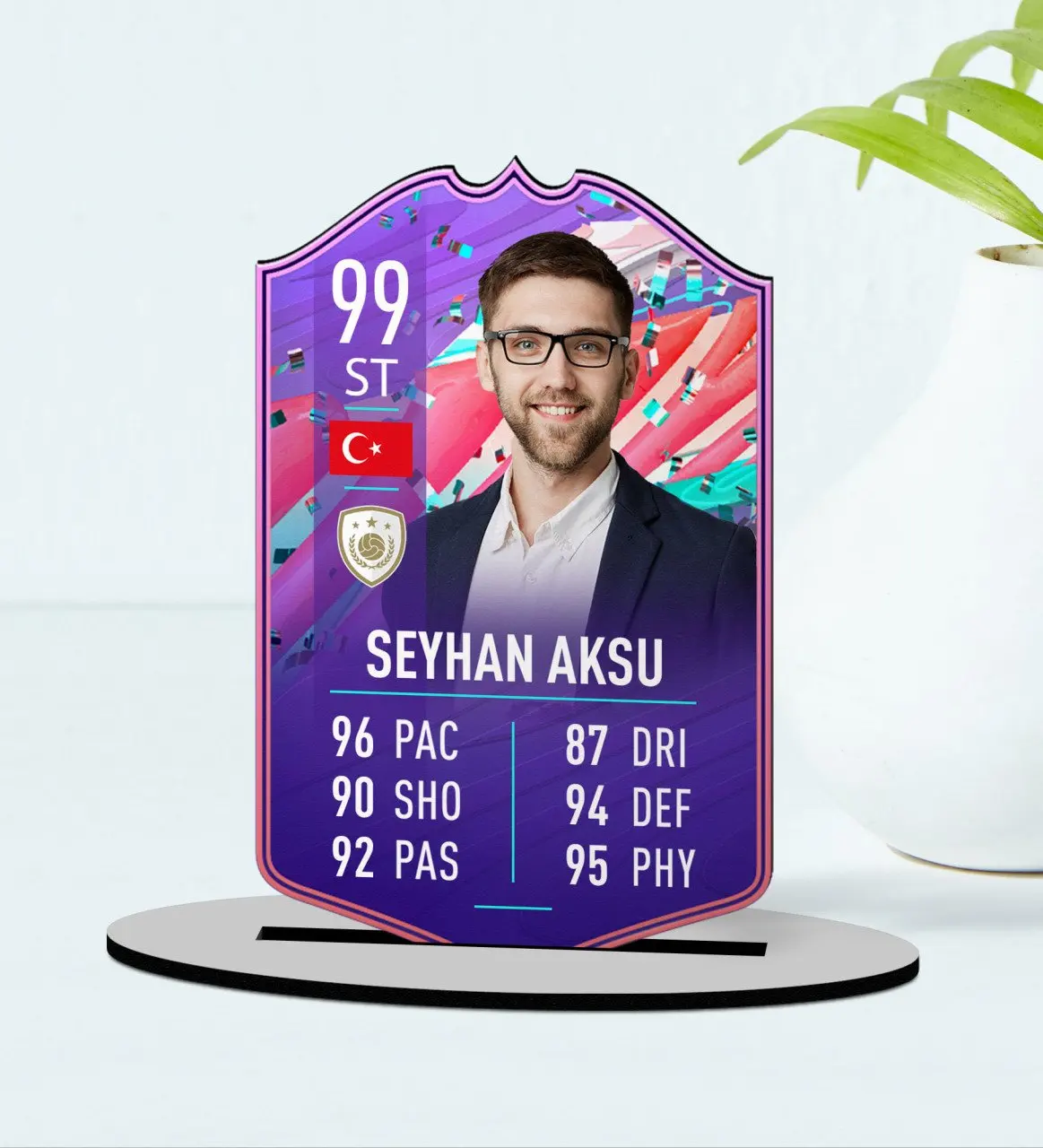 

Personalized Wooden Trinket Football Player Kartı-2