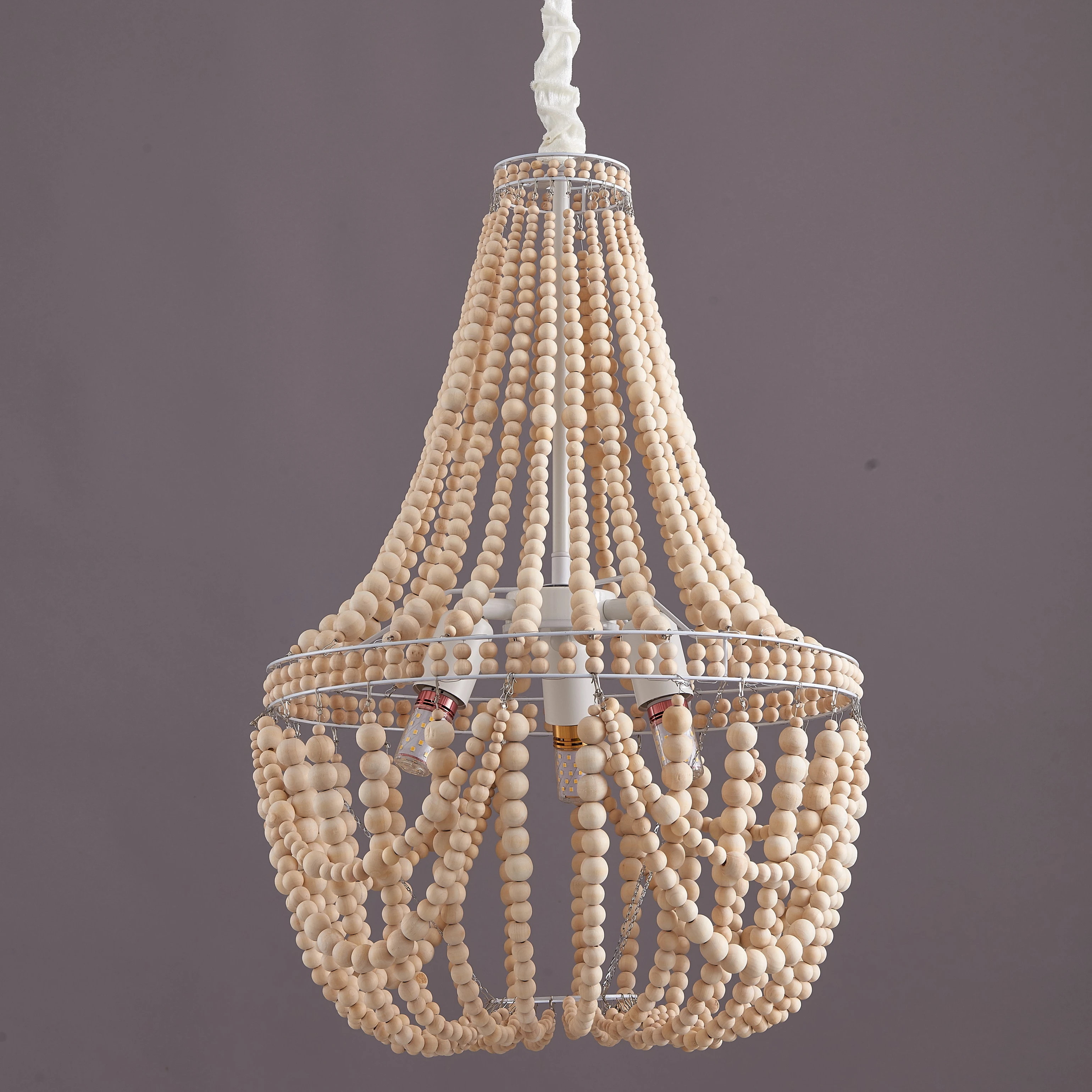 

Состаренная деревянная люстра с бусинами, антикварная белая женская Подвесная лампа с 3 осветительными приборами