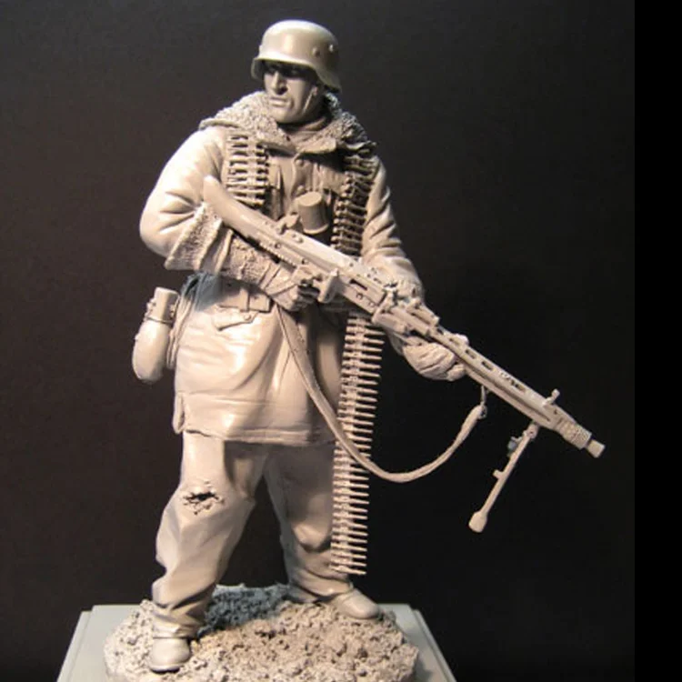 

figure 1:16 resin model kits soldiers unpainted and unassembled 1685