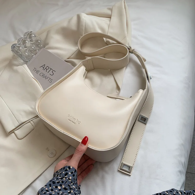 

2022 Small Designer Women's Black Bag Simple Retro Crossbody Bags Pu Leather Female Handbags Pure Color Bucket Shoulder Bags