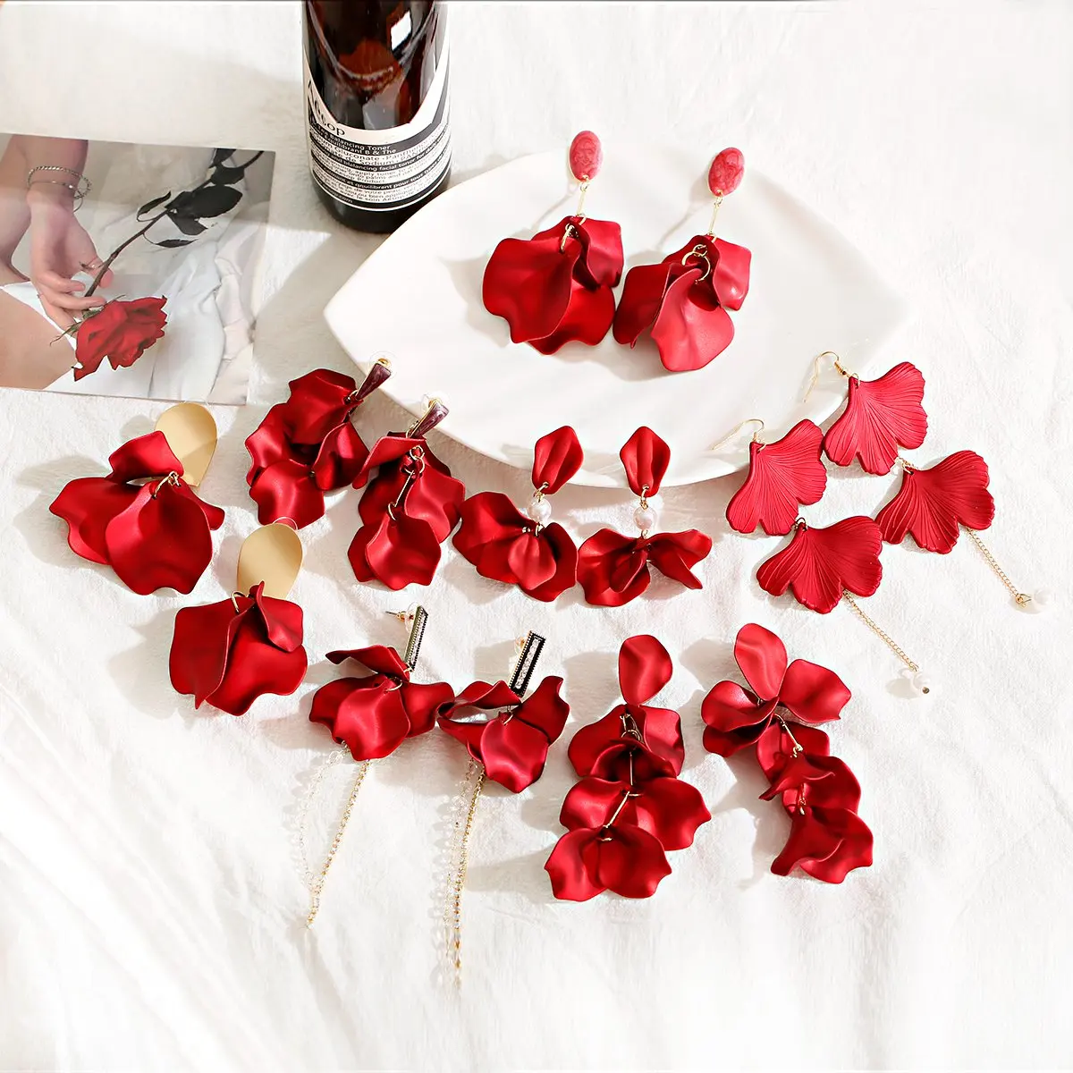 

New Korean Sweet Red Flower Acrylic Tassel Elegant Statement Earrings For Women Girls Wedding Party Earrings Accessories Brincos