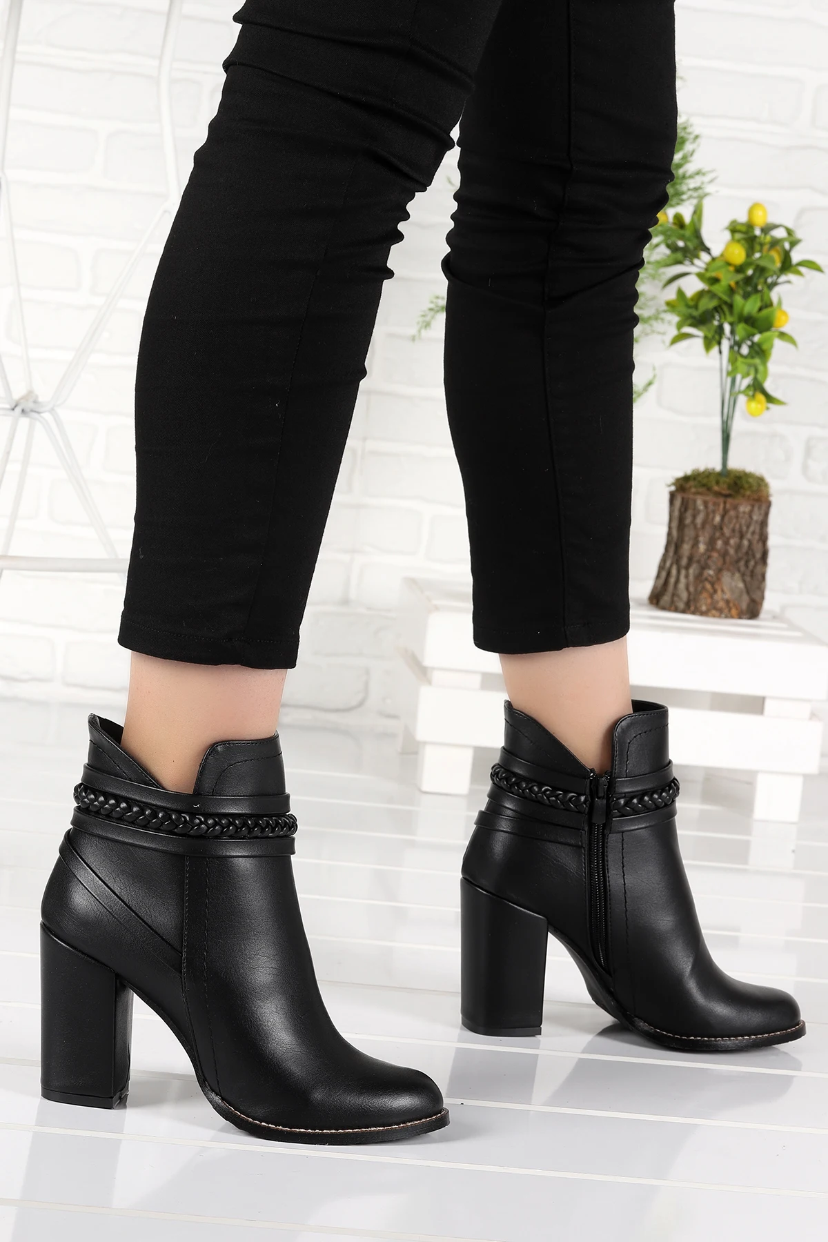 

Woggo Pnt 257054 женская обувь на молнии с каблуком 8 см