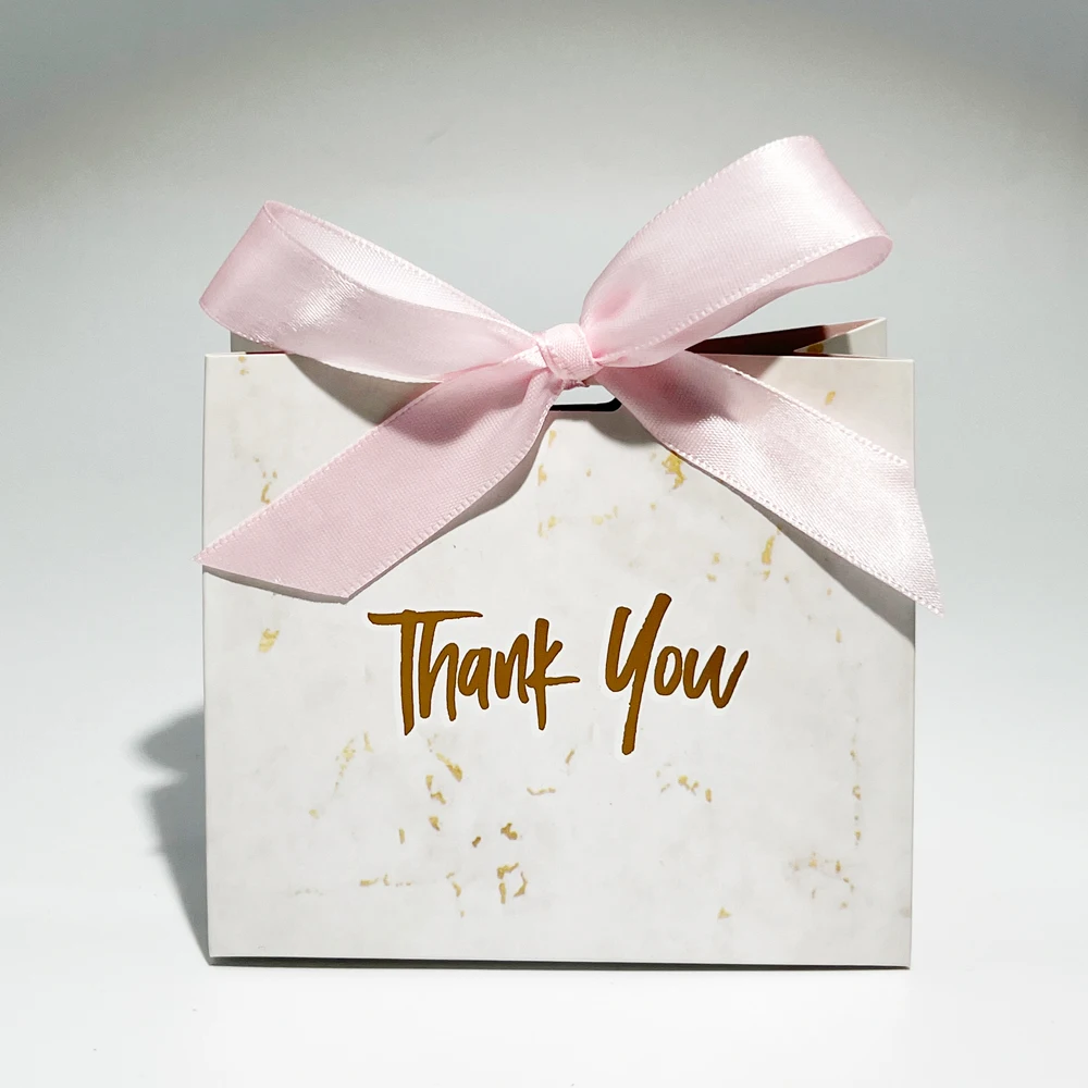 

Подарочная коробка RMTPT картонная