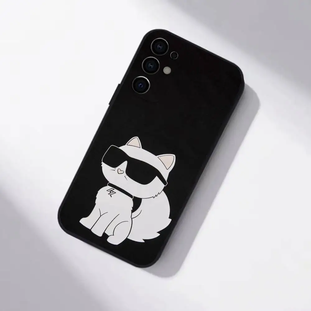 Фото Чехол для телефона с изображением кошки Карла Лагерфельда для Samsung S25, S24, S21, S22, S23, S30, Ultra, S20, Plus, FE, мягкий силиконовый, черный №5