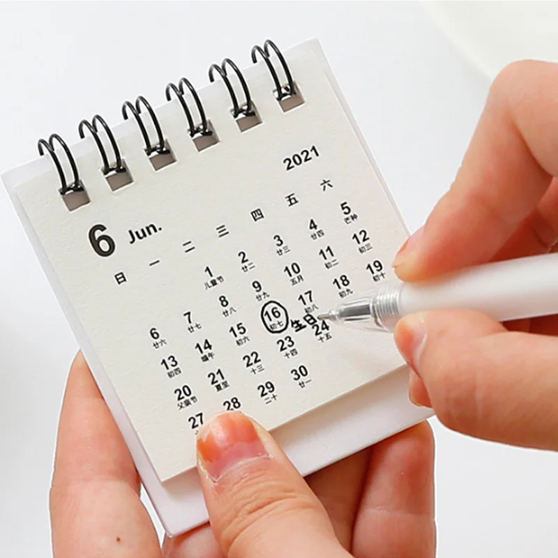 

2 Pcs 2022 Cute Creative Mini Desk Calendar Tiger Small Calendar Decoration Work Planner Stationery School Supplies Gift