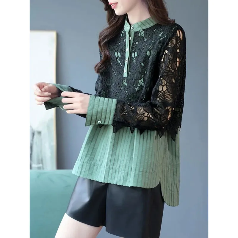 Женская ажурная рубашка с воротником-стойкой на весну и лето 2024