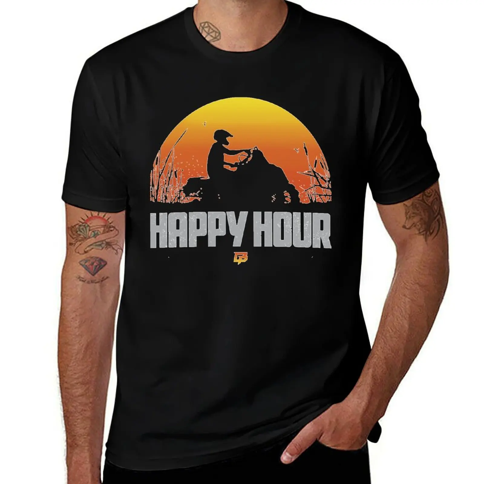Фото Футболка Braydon Price Happy Hour, свободного кроя, больших размеров №1