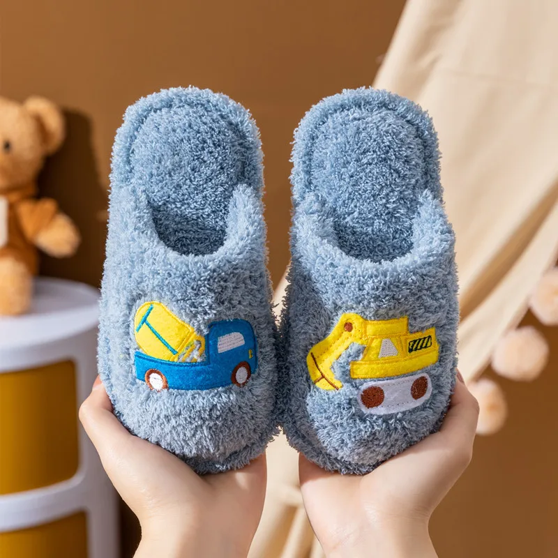 Меховые тапочки для мальчиков зимние из хлопка размеры 22-35 |