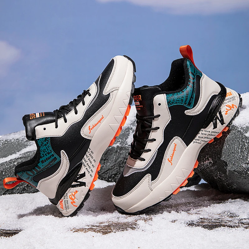 Men's Boots 2022 New Winter Warm Men's Shoes Non slip Plush Sneakers Men's Outdoor Fitness Running Sneakers